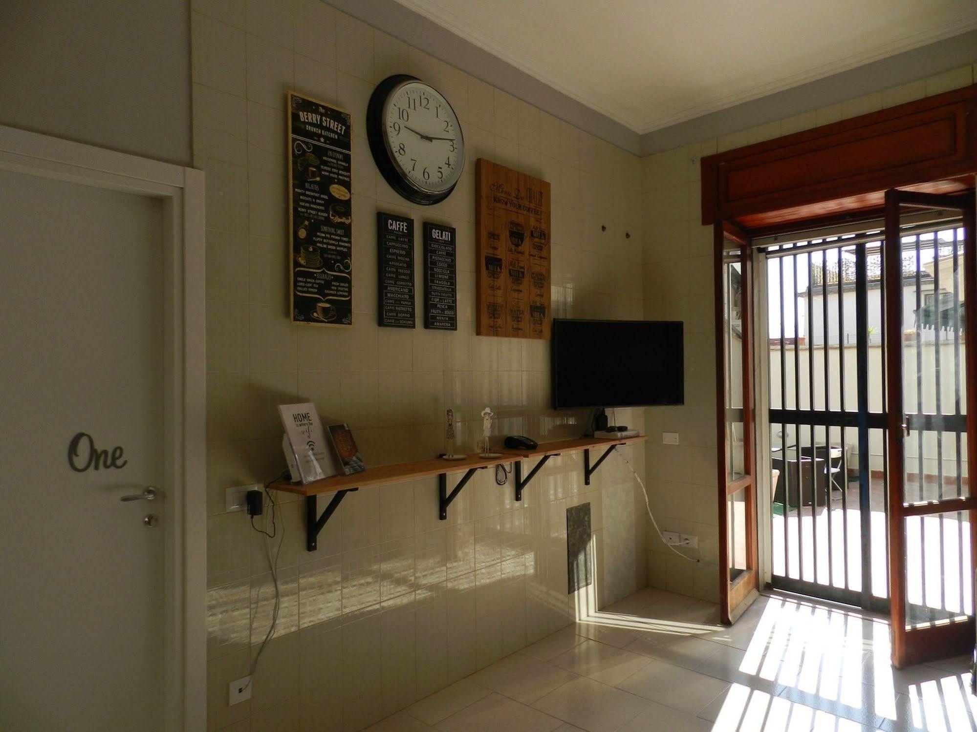 Mola Rooms Naples Exterior photo